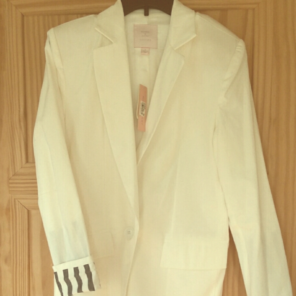 ⚘Romeo & Juliet Couture White Blazer⚘